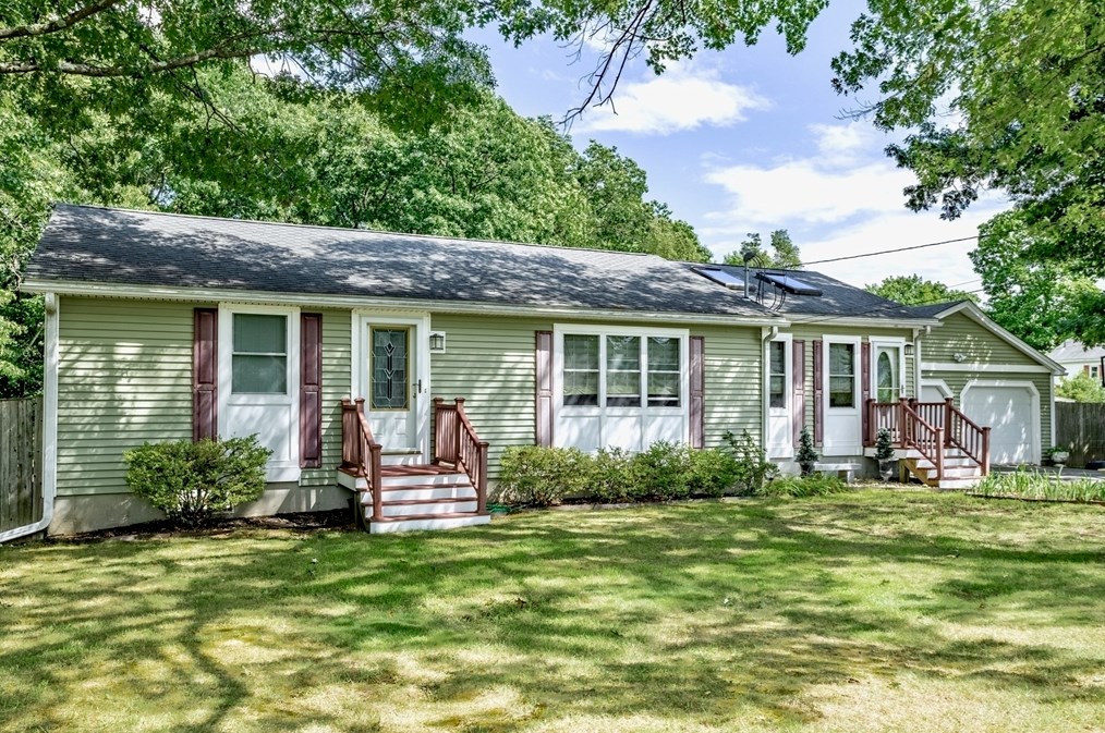 63 Liberty St, Leominster, MA 01453