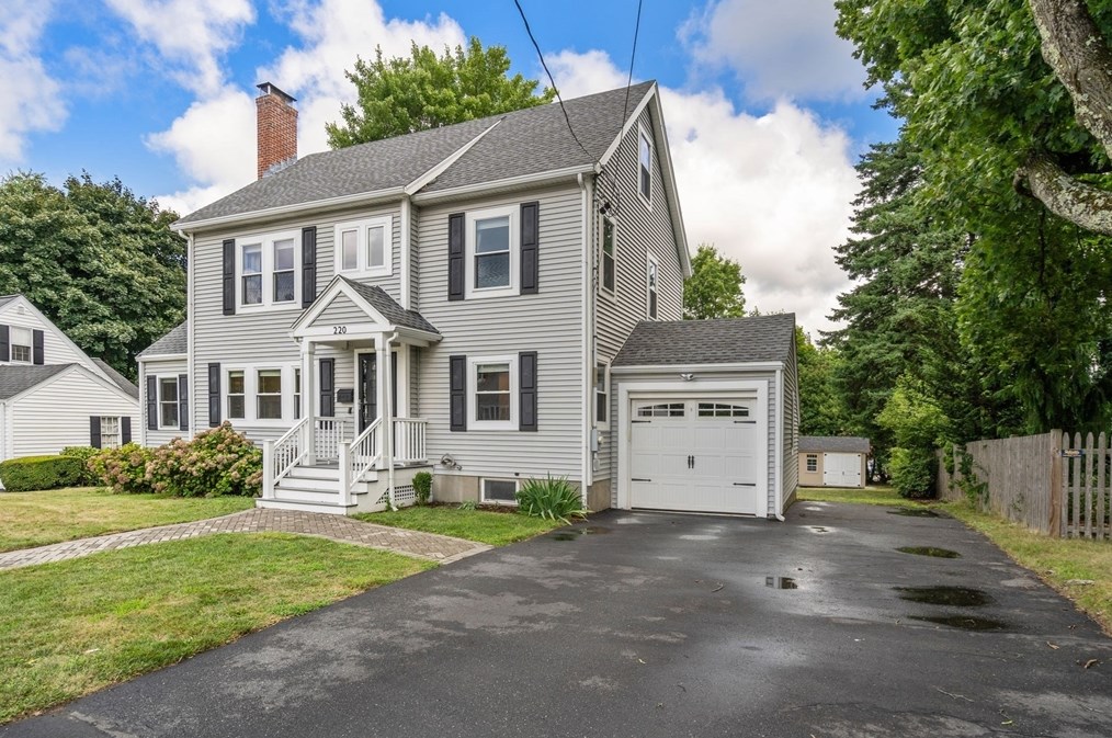 220 Beal Rd, Waltham, MA 02453