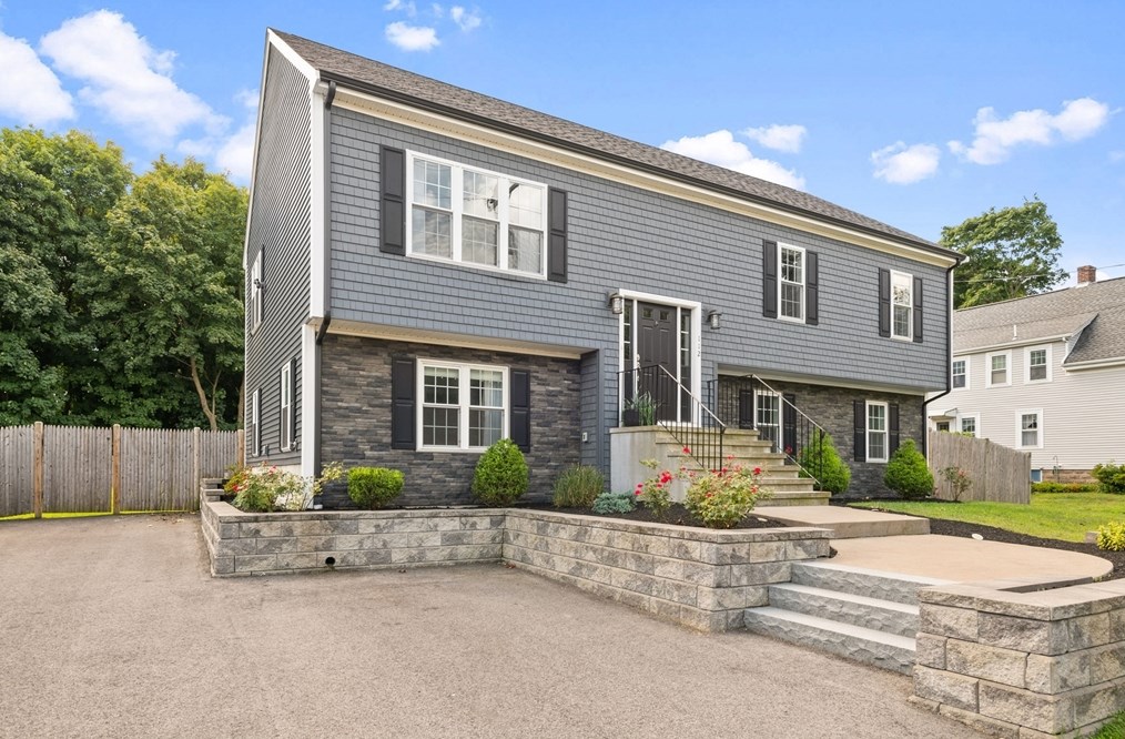 112 W High St, Avon, MA 02322