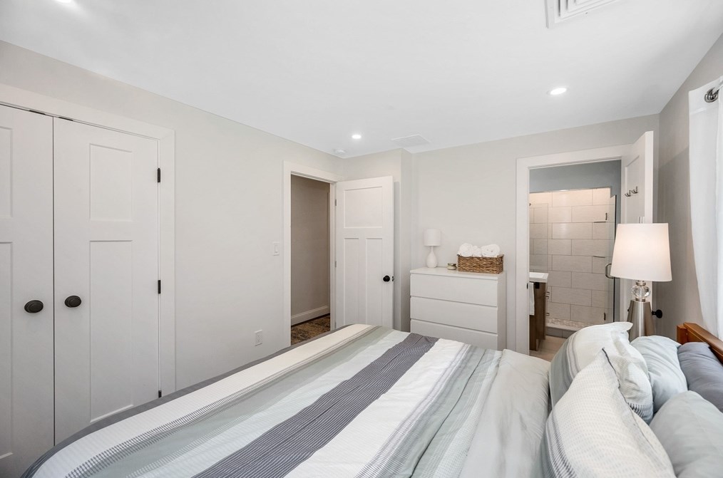 55 Rhoda St, Tewksbury MA  01876-2921 exterior