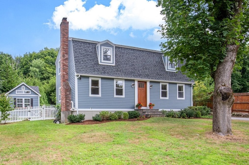 246 Stone St., Walpole, MA 02081