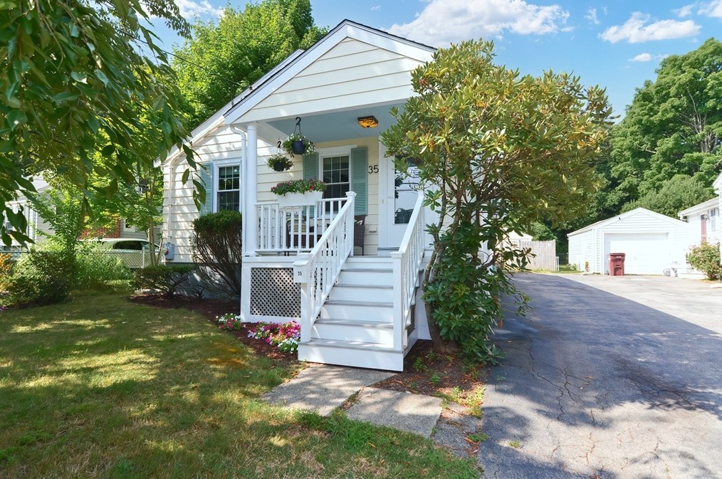 35 Kimball Rd, Dedham, MA 02026