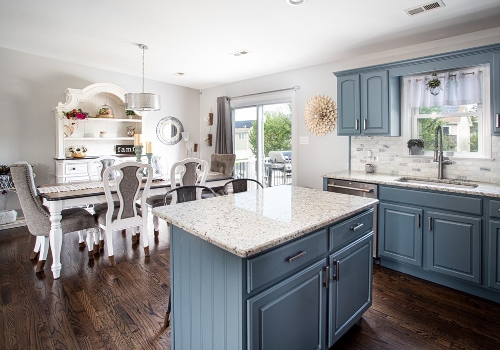 214 Lynwood St, Fall River MA  02721-2108 exterior