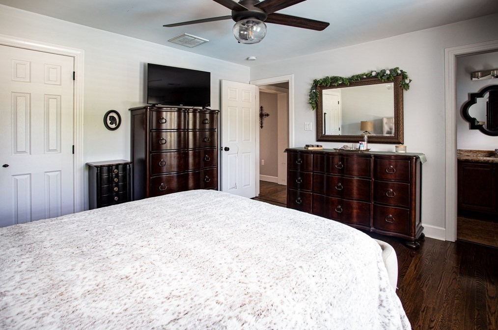 214 Lynwood St, Fall River MA  02721-2108 exterior