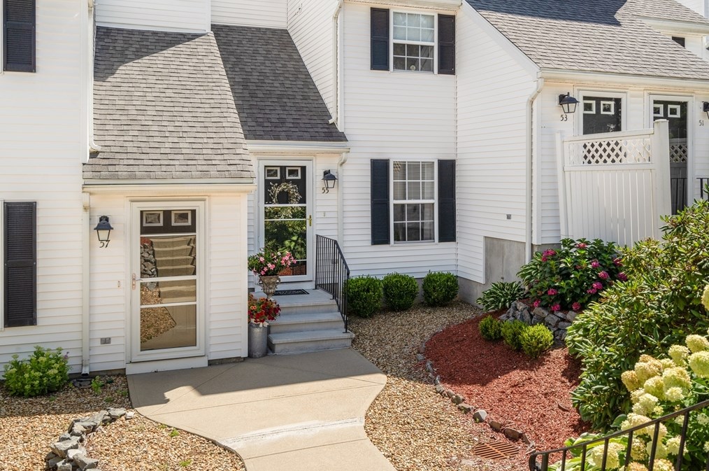 55 Berrington Rd #55, Leominster, MA 01453