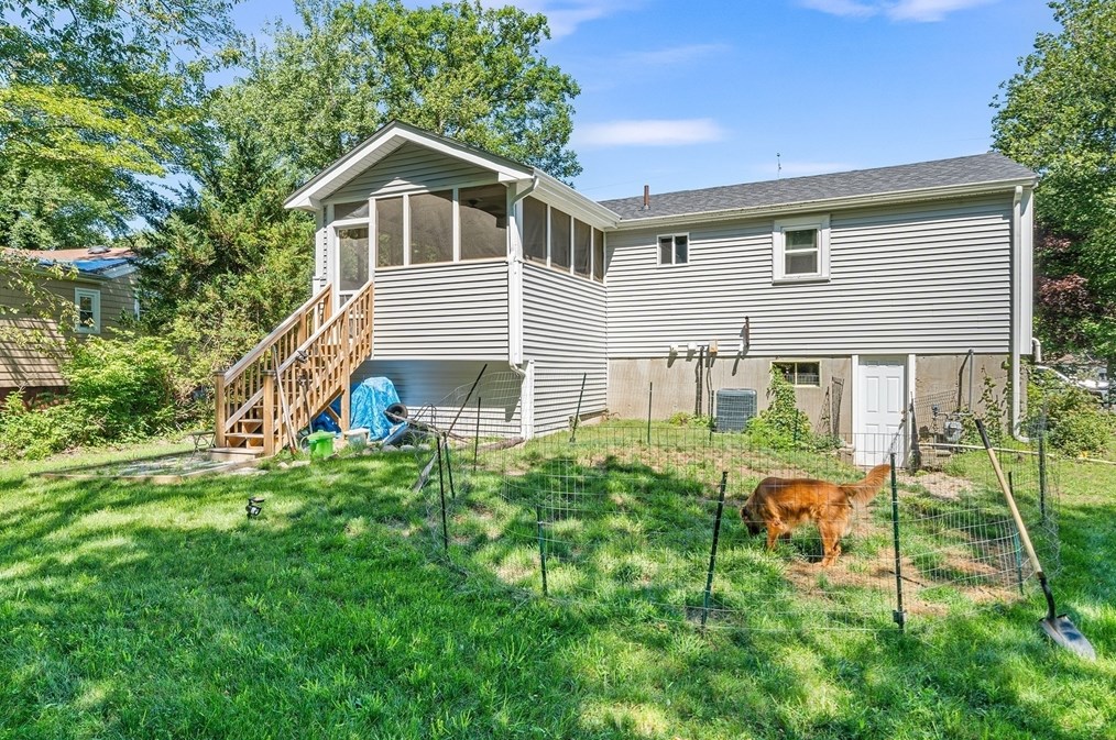 154 Auburn St, Whitman MA  02382-2310 exterior