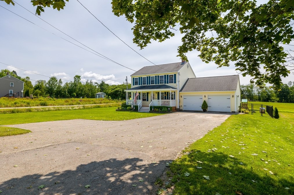 53 Elmwood Rd, Winchendon, MA 01475