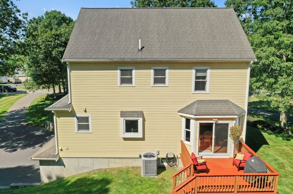 2 Arrowhead Ln, Raynham, MA 02767