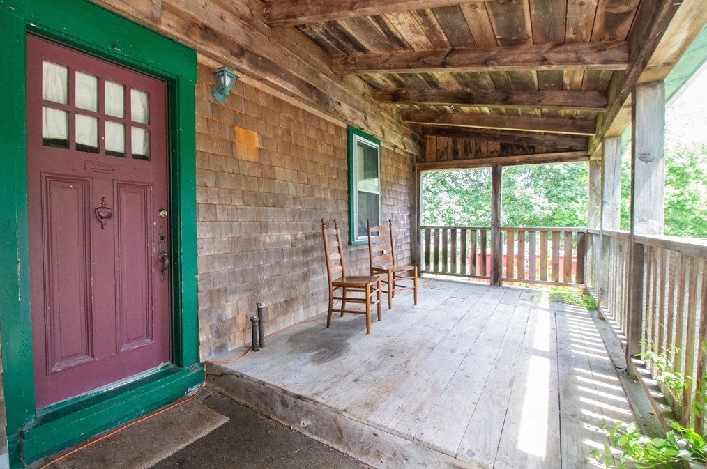 1 Rounseville Rd, Rochester, MA 02770