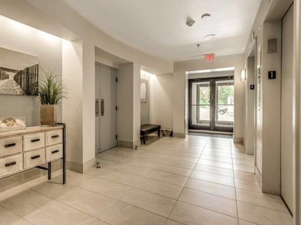 133 Commander Shea Blvd Apt 320, Quincy, MA 02171