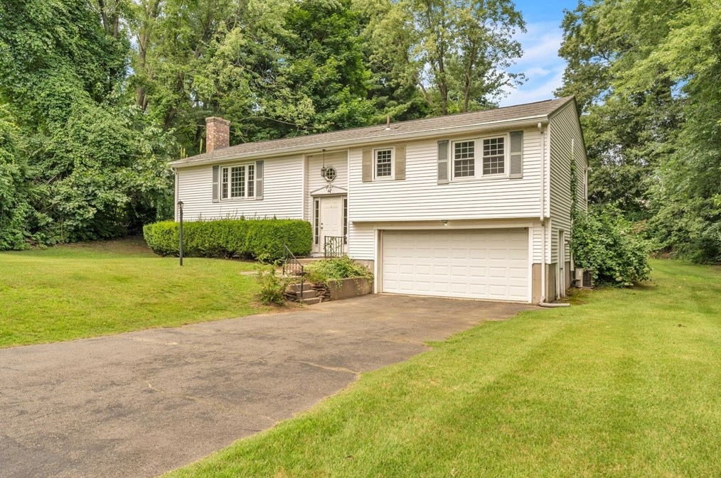 44 Rockland Dr, West Springfield, MA 01089