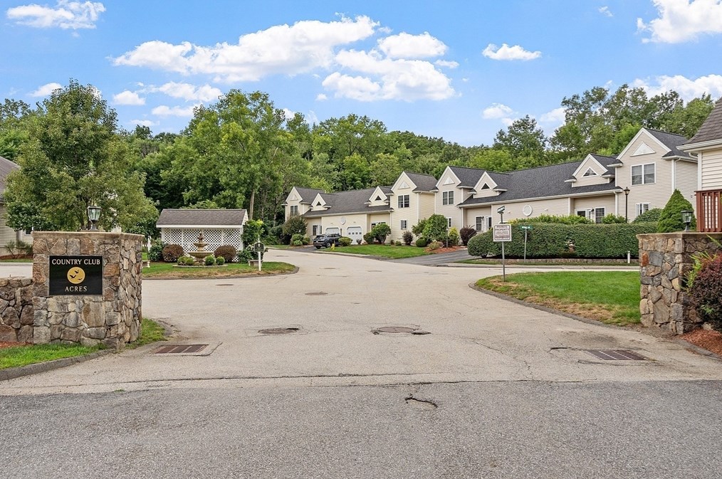 18 Enaya Cir #18, Worcester, MA 01606