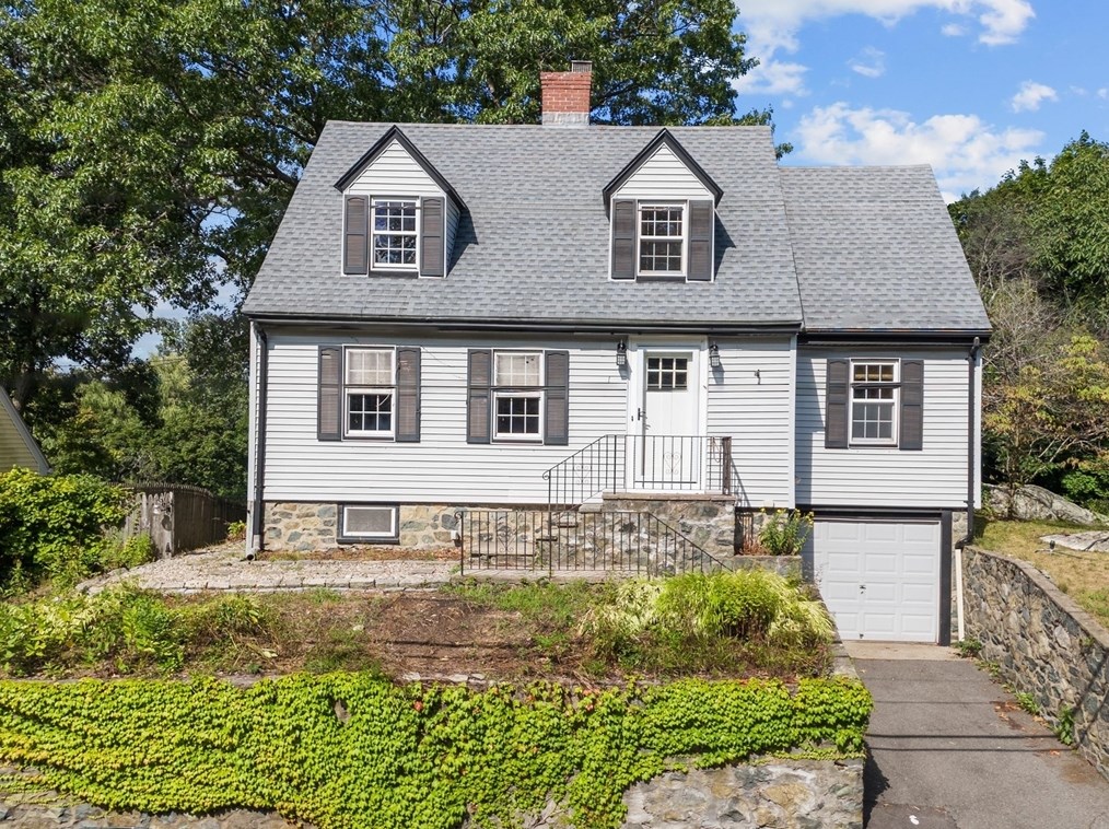 104 Woodland Rd, Malden, MA 02148