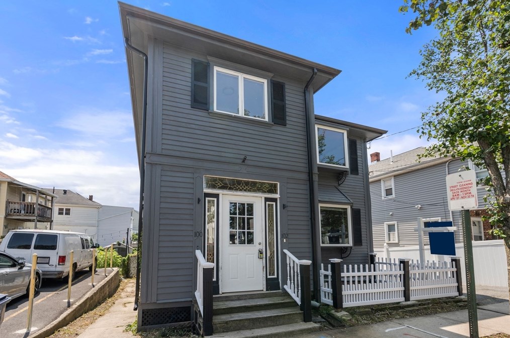 100 Clarence St, Everett, MA 02149