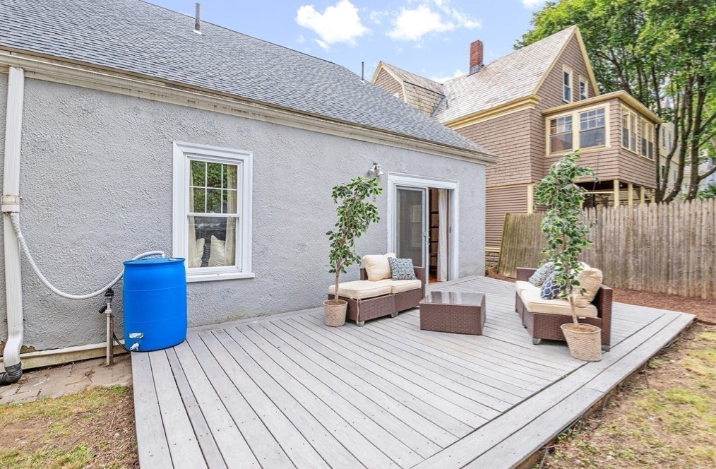 31 Whitman St, Somerville MA 02144-1616 exterior