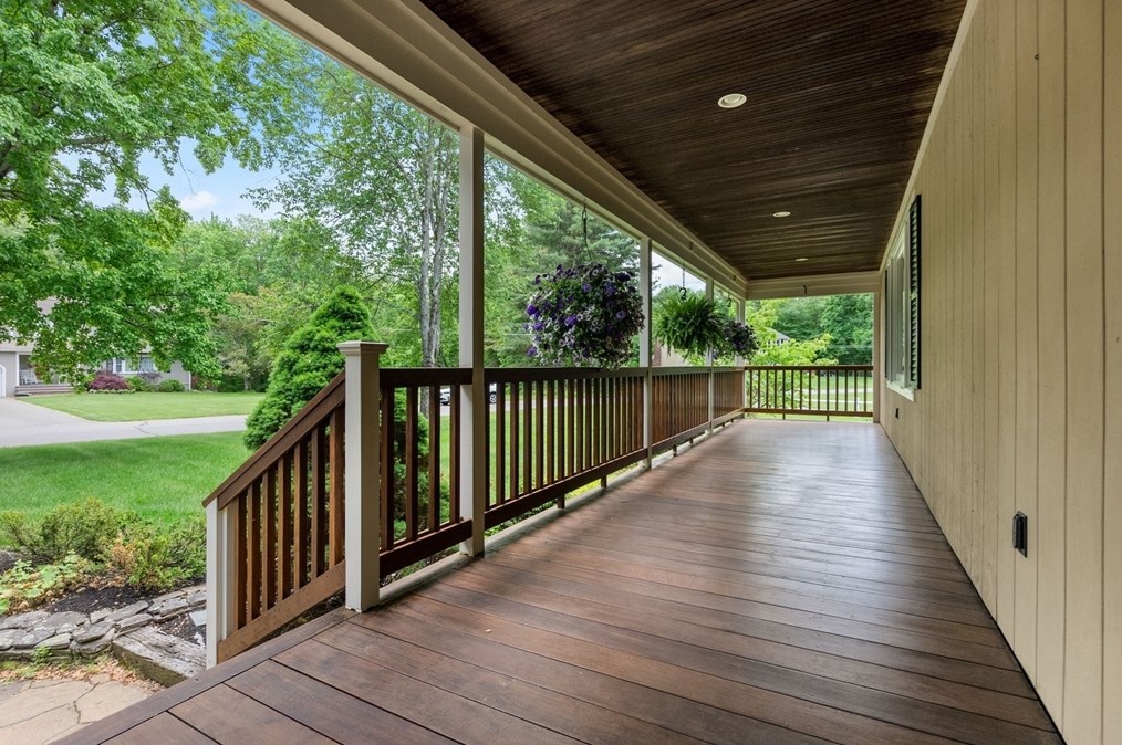 22 Woodmere Dr, Sudbury, MA 01776