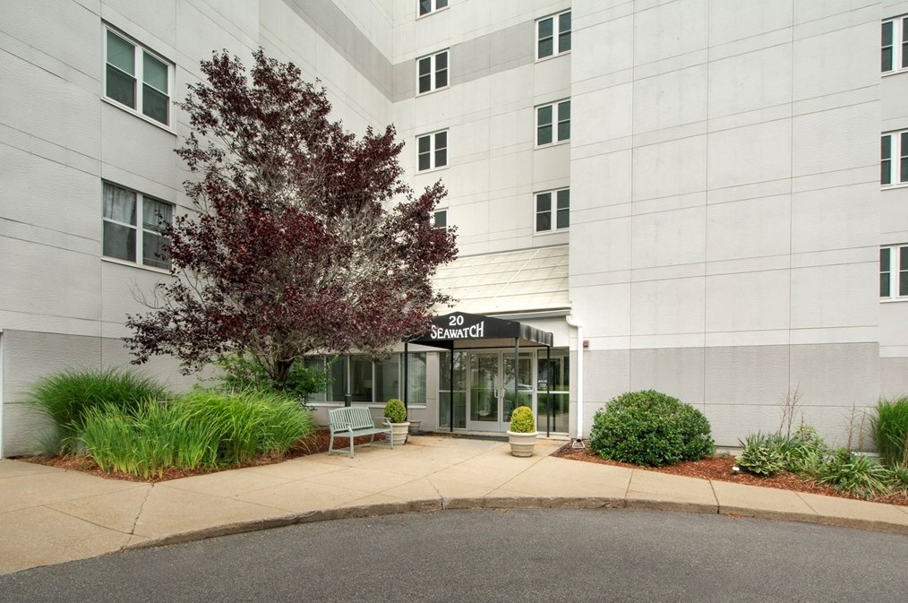20 Rockland House Rd #404, Hull, MA 02045