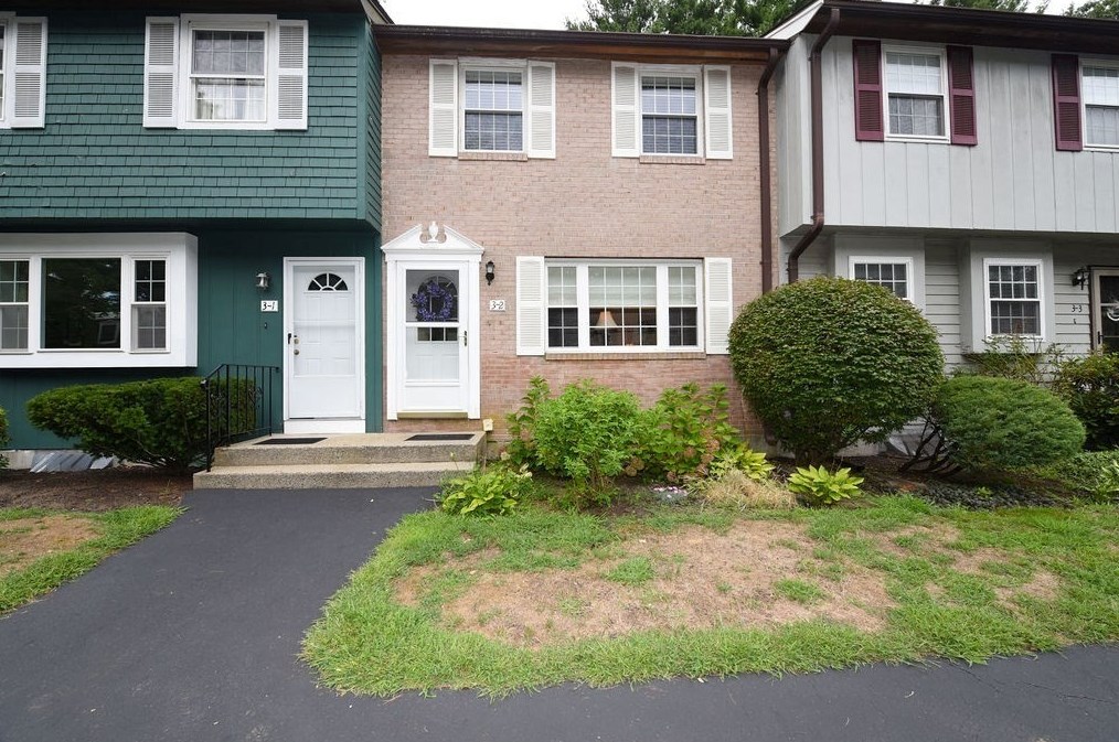 3 Treetop Ln #2, Kingston, MA 02364