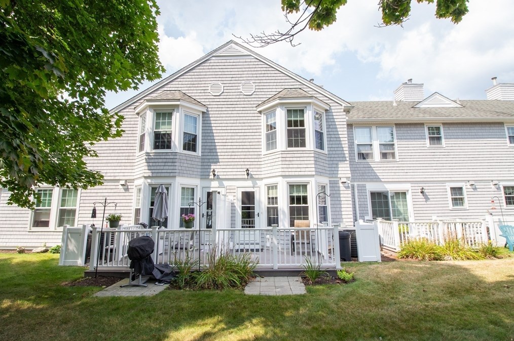 621 Dana Farms #621, Fairhaven, MA 02719