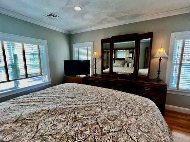 56 Beacon St, Watertown MA 02472-2748 exterior