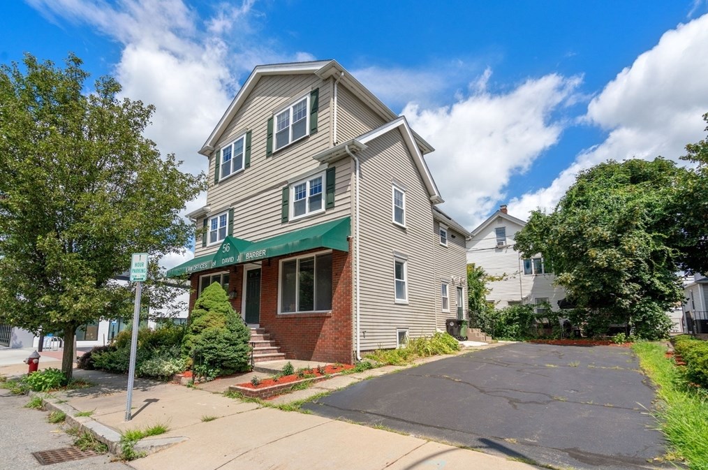 56 Beacon St, Watertown, MA 02472-2613