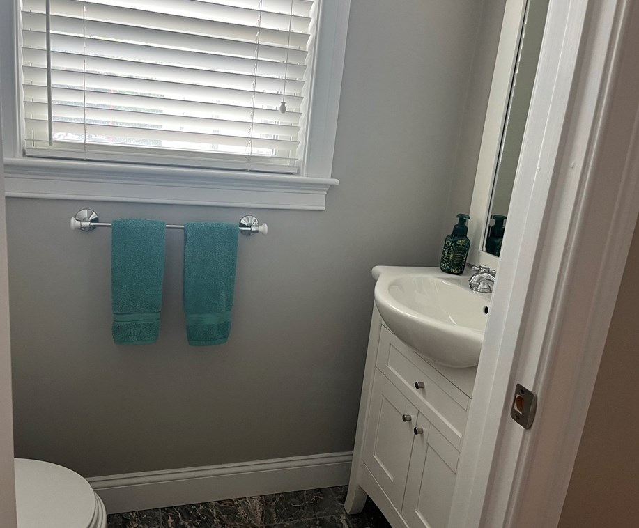 56 Beacon St, Watertown MA 02472-2748 exterior