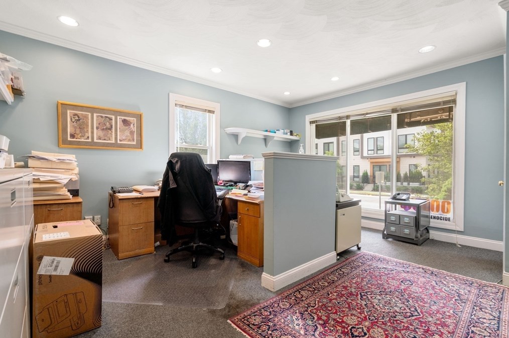 56 Beacon St, Watertown MA 02472-2748 exterior