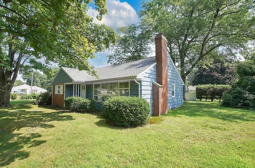 67 Jeffrey Rd, Springfield, MA 01119