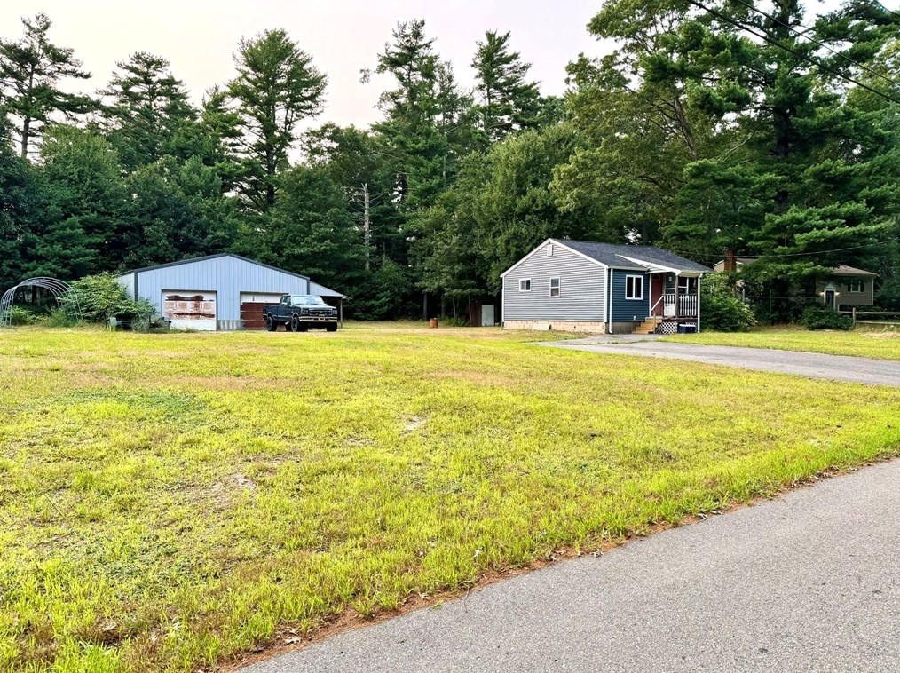 10 Doreen Way, Carver, MA 02330 exterior