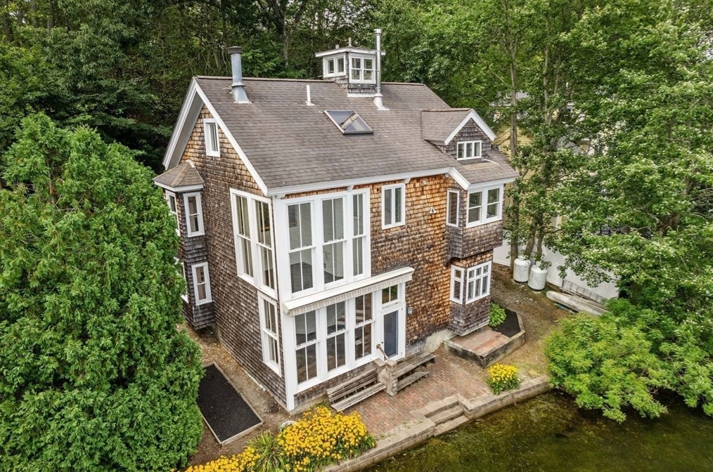 106 Lake Shore Dr, Wayland, MA 01778 exterior
