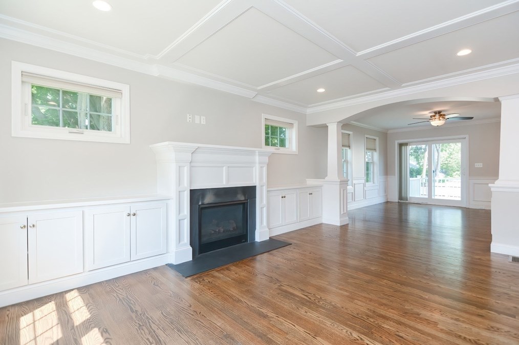 290 Warren St, Waltham MA 02453-7067 exterior