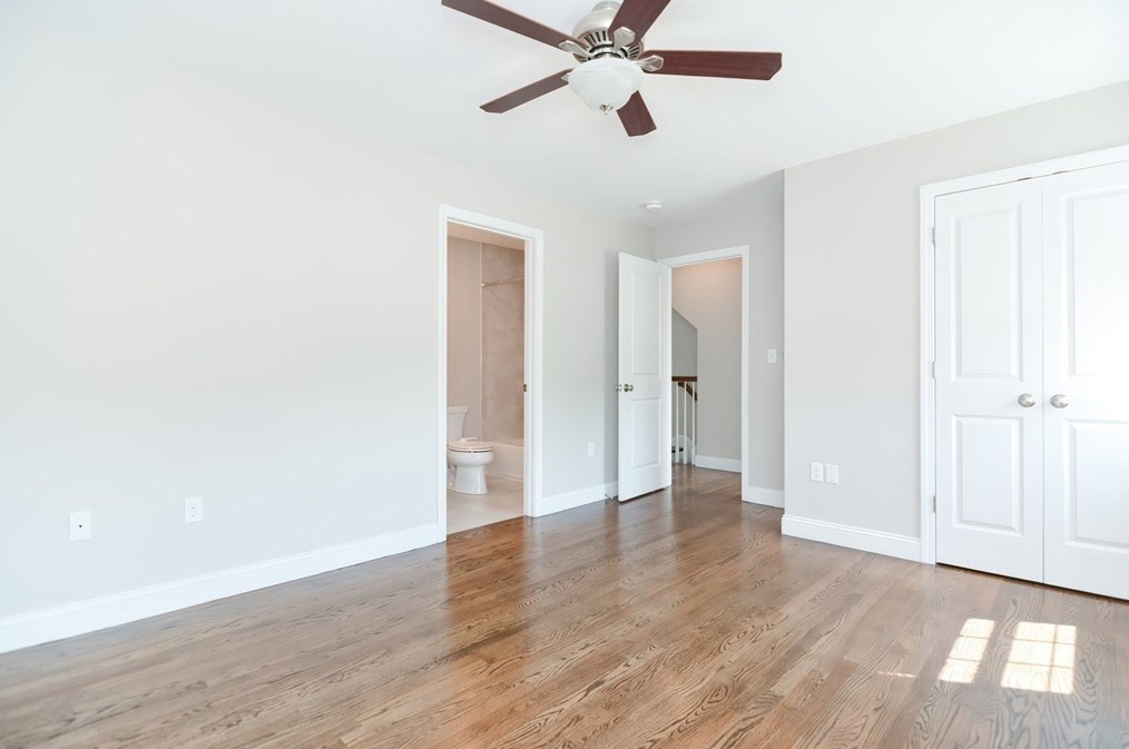 290 Warren St, Waltham MA 02453-7067 exterior