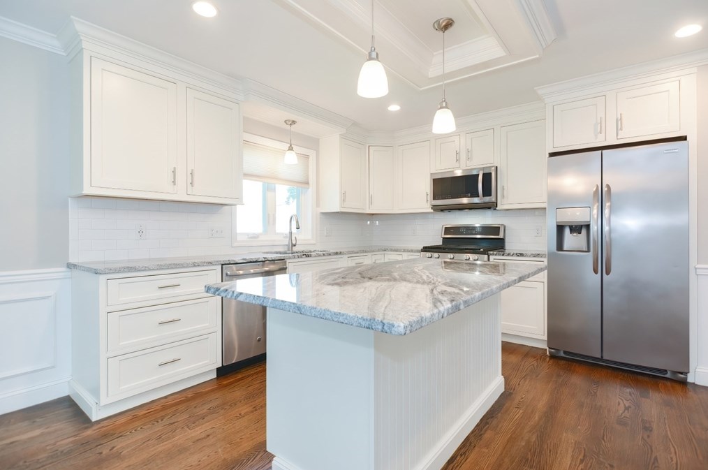 290 Warren St, Waltham MA 02453-7067 exterior