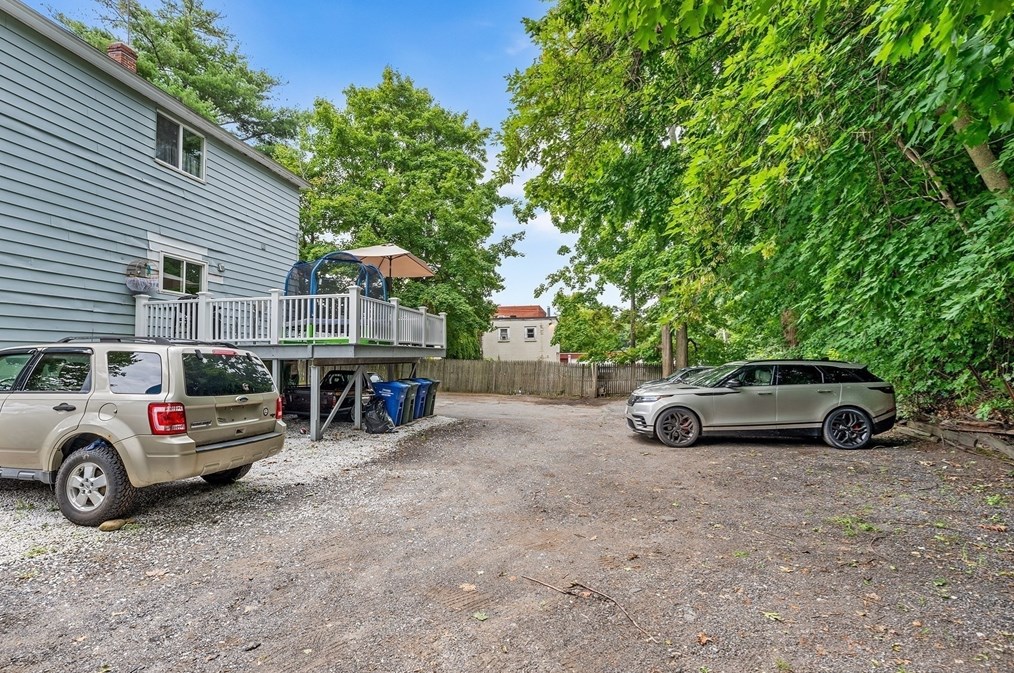 127 Lancaster St, Leominster MA 01453-4378 exterior