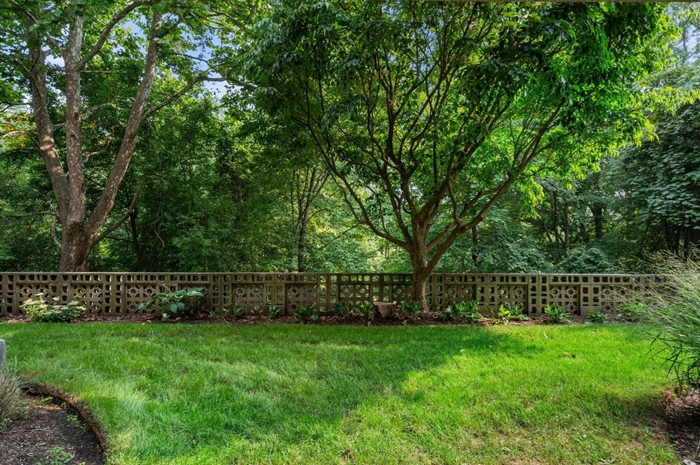 1210 Greendale Ave, Needham MA 02492-4630 exterior