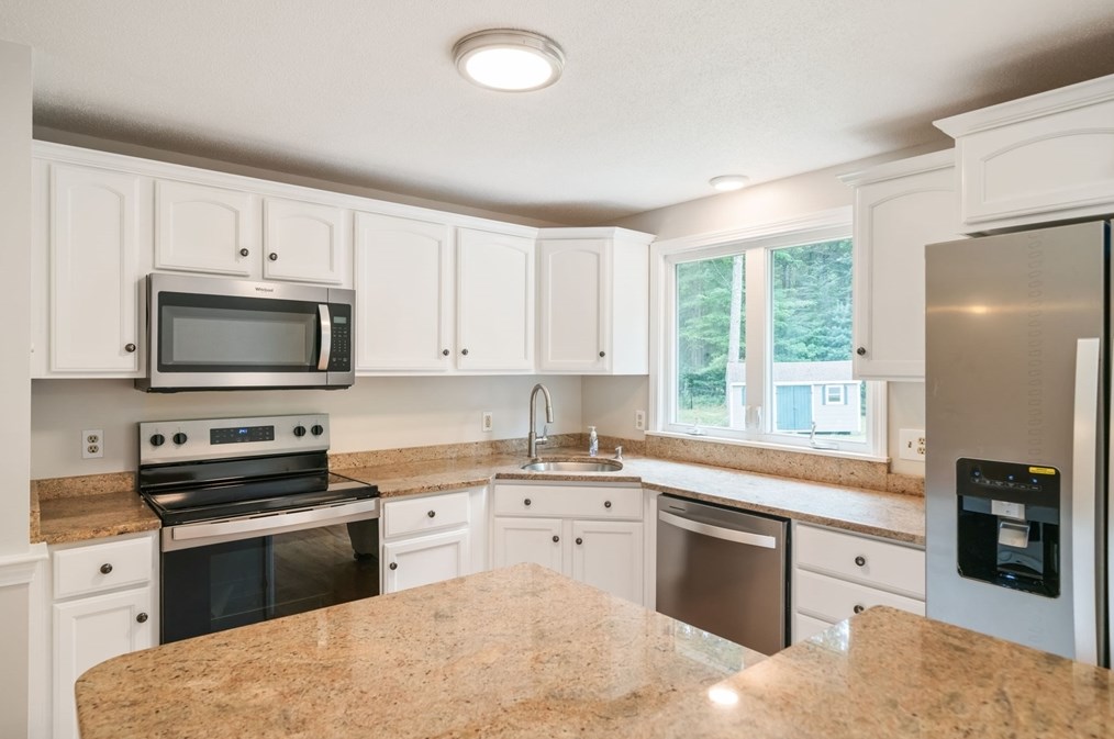 139 Staples St, Taunton MA  02718-1453 exterior