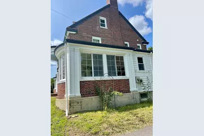37 Harrison St, Taunton, MA 02780 - Photo 4