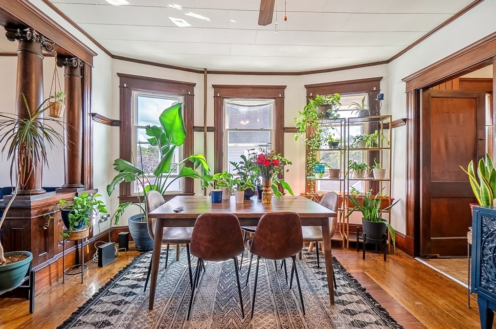 450 Broadway St, Chicopee MA 01020-2442 exterior