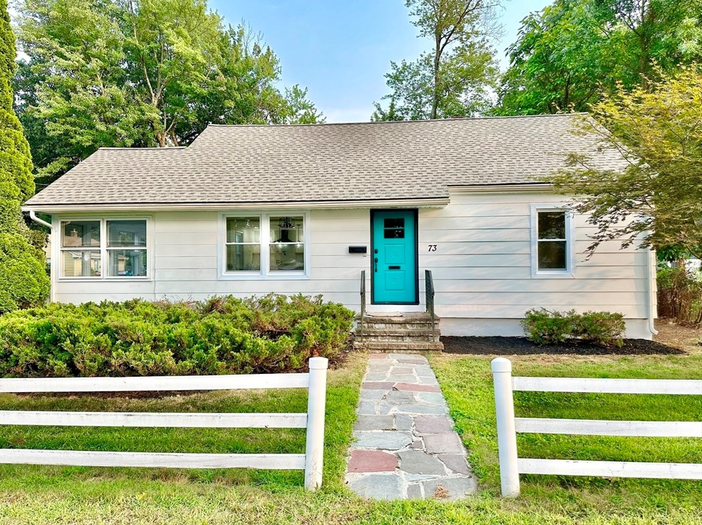 73 Summit Ave, Chicopee, MA 01020