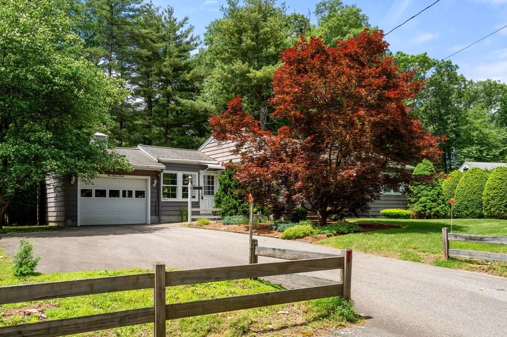 10 Davis, Hudson, MA 01749