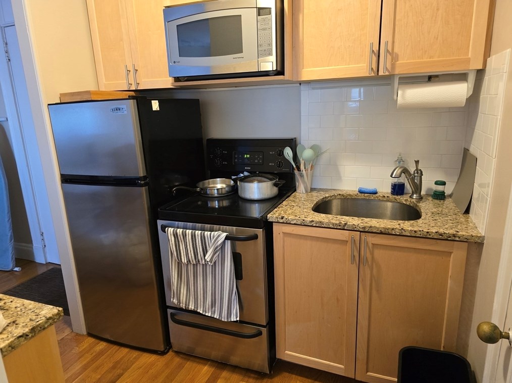 21 Beacon St #6c, Boston, MA 02108