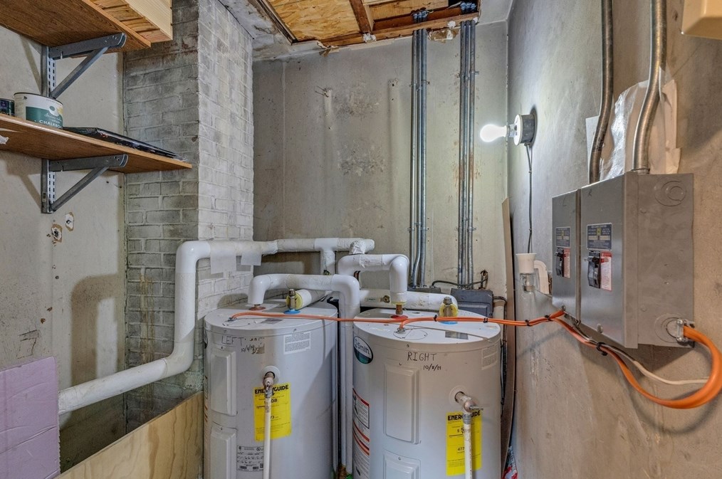 2308 County St, Taunton MA 02780-3509 exterior