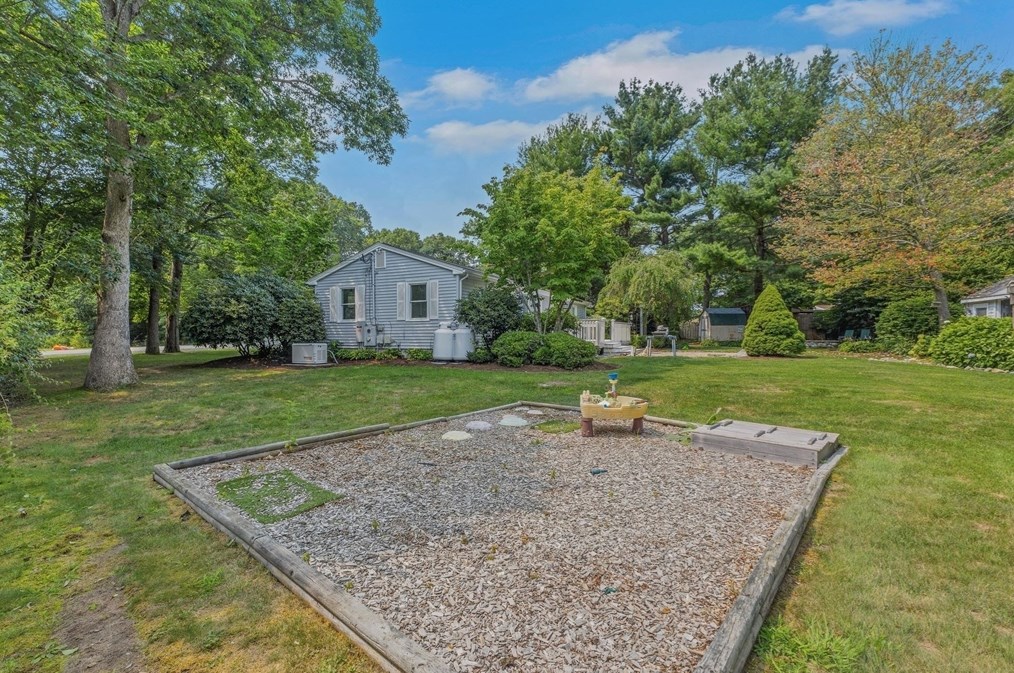 2308 County St, Taunton MA 02780-3509 exterior