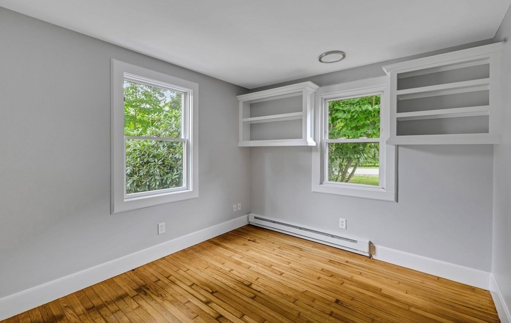 2308 County St, Taunton MA 02780-3509 exterior