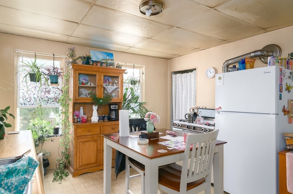 62 Whipple St, Worcester MA  01607-1364 exterior