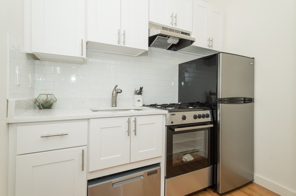 150 Pleasant St #1, Boston, MA 02125