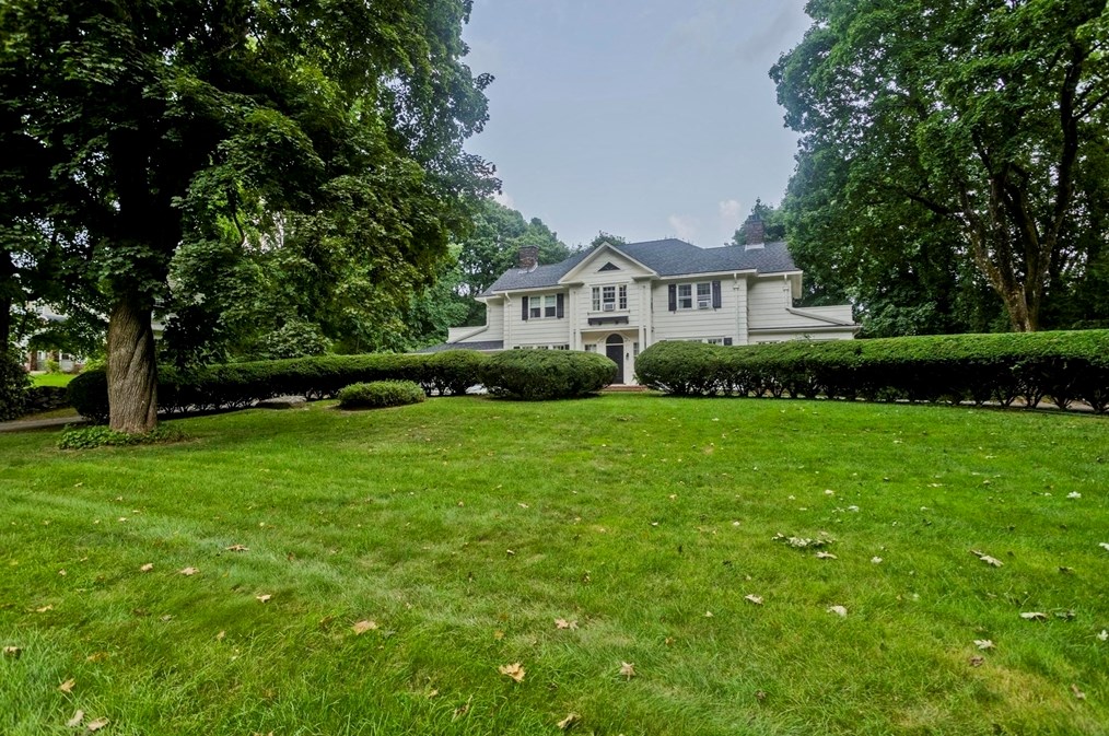1150 Northampton St, Holyoke, MA 01040 exterior
