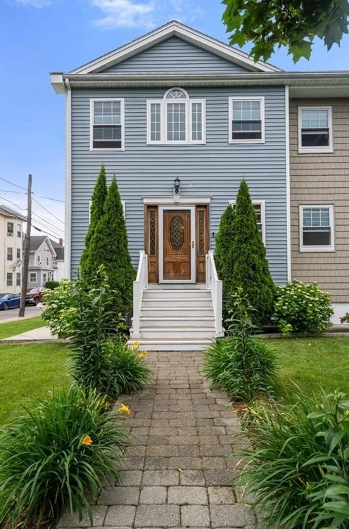 104 Crescent St #1, Waltham, MA 02453