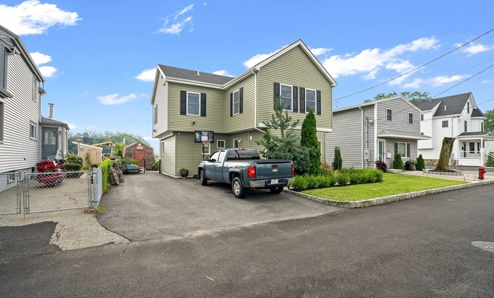 18 Harvard Ave, Saugus, MA 01906