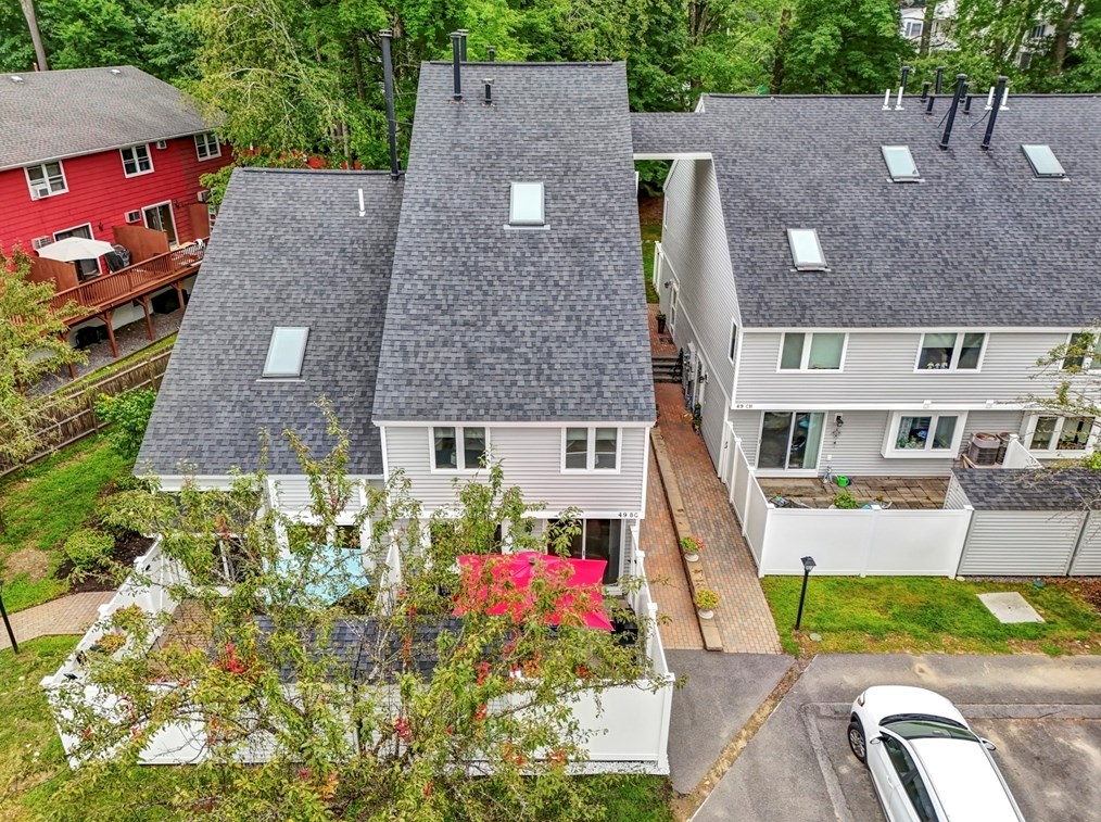 49 Meadow Pond Dr #b, Leominster, MA 01453